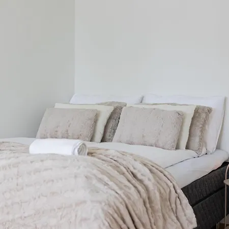 Aurora Row House * روفانييمي